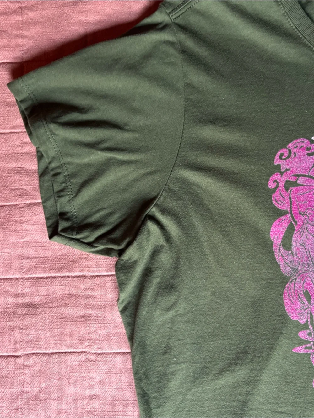 Pink Floyd Graphic Tee- Size XL- Green Band Rock Tee - Picture 7 of 11